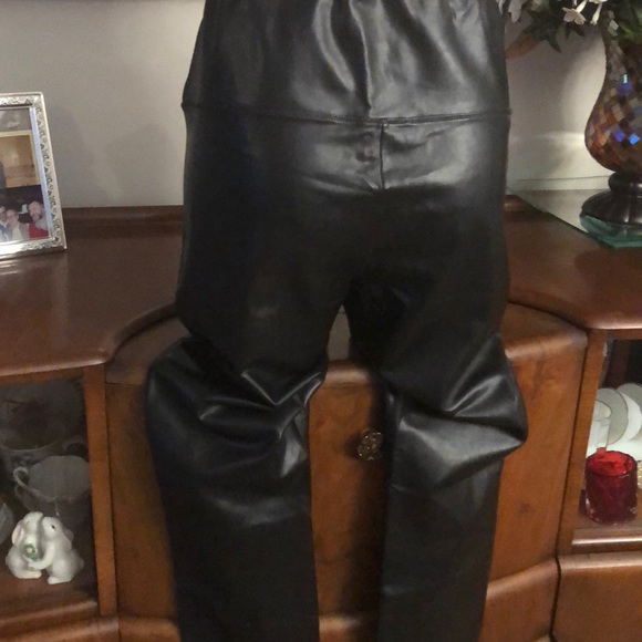 Wilfred Free pleather leggings - Picture 2 of 12